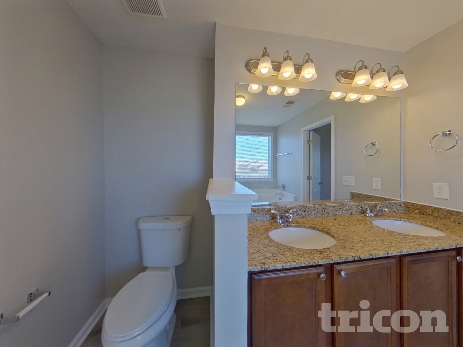 Building Photo - 831 Dovefield Ln