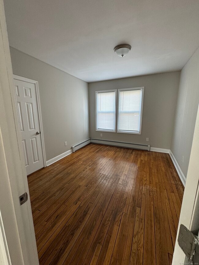 Building Photo - 30 Milford St