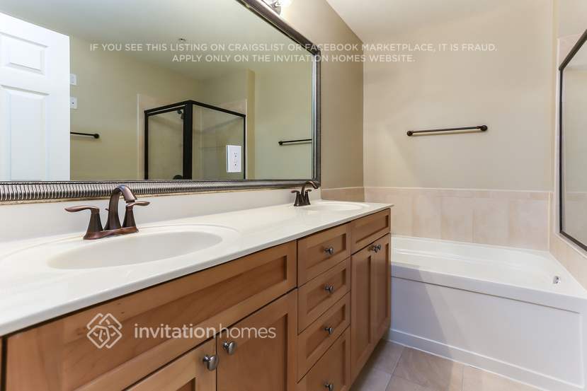 Building Photo - 12421 SW 50th Ct