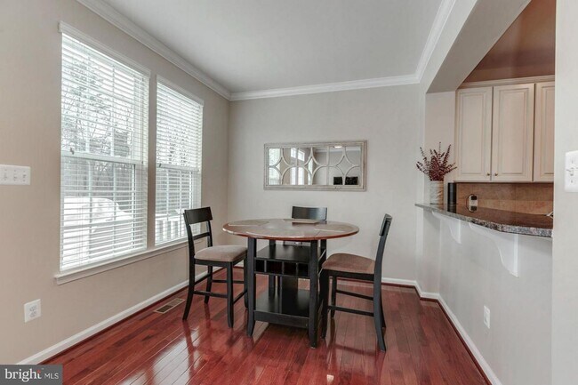 Building Photo - 22941 Chinkapin Oak Terrace