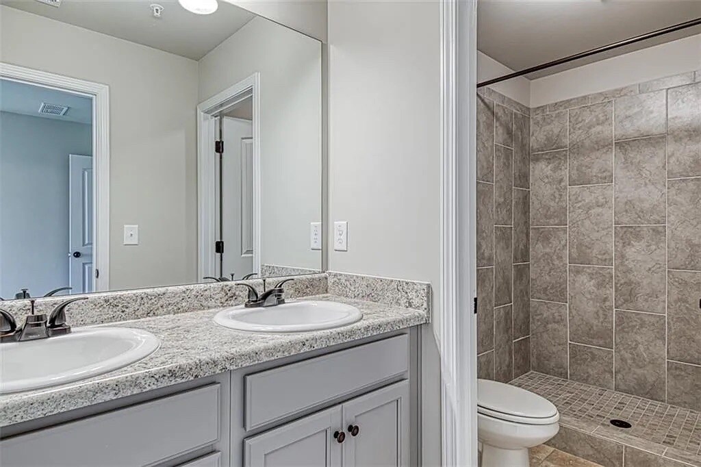 Building Photo - Room in Townhome on Bayrose Cir