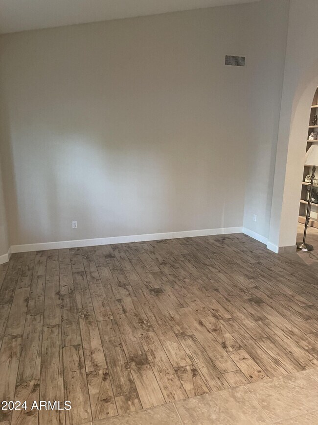 Building Photo - 3630 E Goldfinch Gate Ln