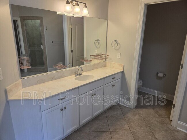 Building Photo - 1205 Cascade Falls Dr