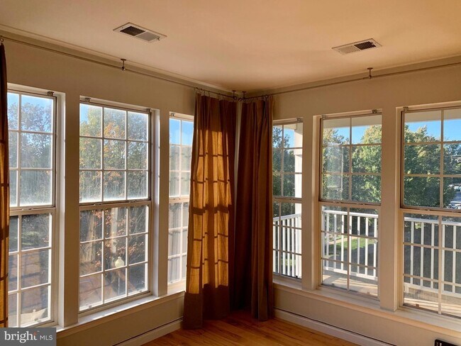 Building Photo - 6149 Stonehenge Pl