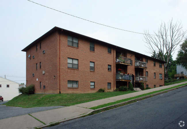 Primary Photo - East Walnut Commons