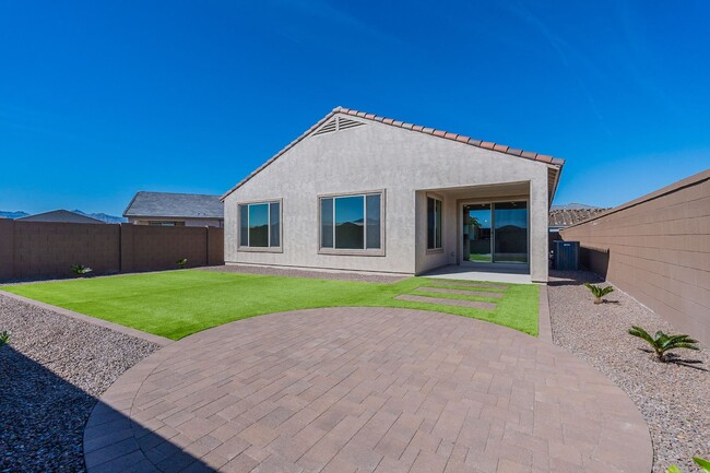 Building Photo - Luxury Living in McClellan Ranch: 4-Bedroo...