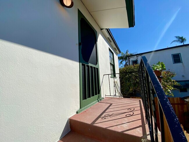 Building Photo - 2815 Capps St