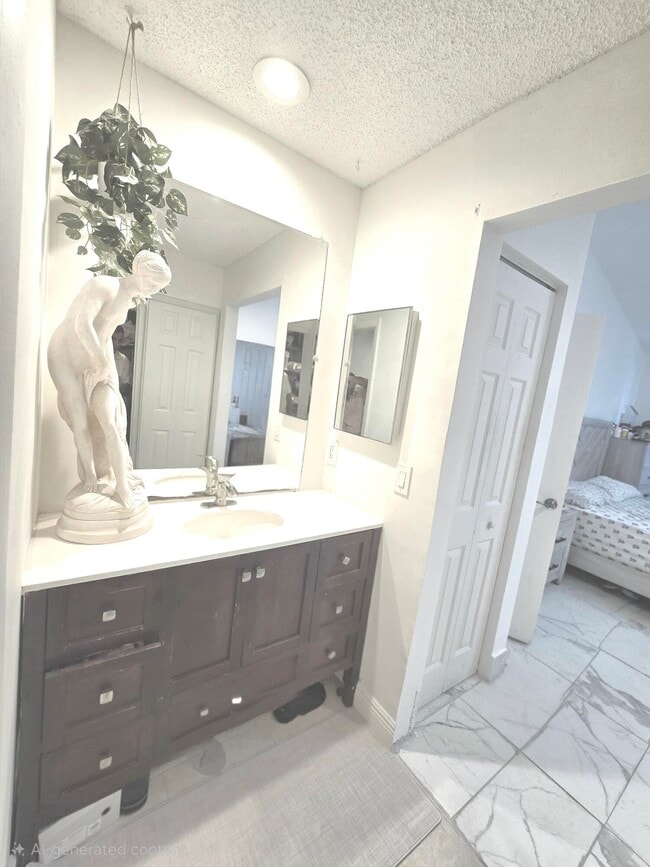 Building Photo - 1530 Royal Forest Ct