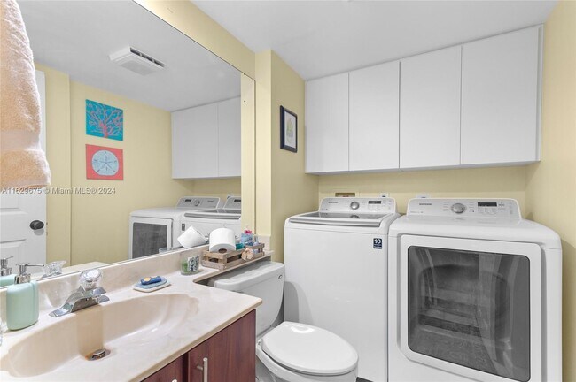 Building Photo - 751 NW 99th Cir