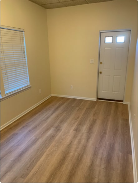Bedroom 1 w/ Entryway 2 - 35 Audrey Ave