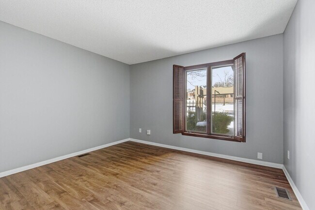 Building Photo - 3460 E Catalpa St