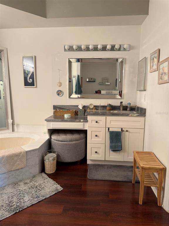 Building Photo - 731 Masterpiece Dr