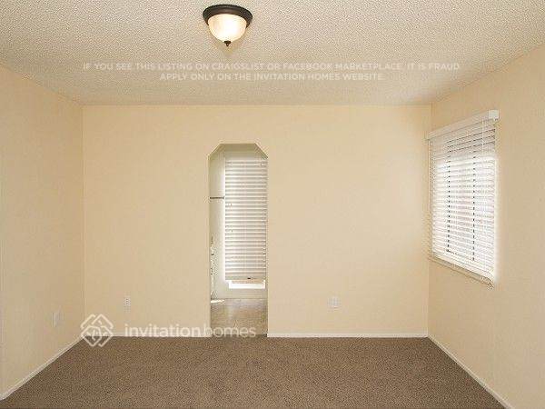 Building Photo - 505 W Pantera Ave