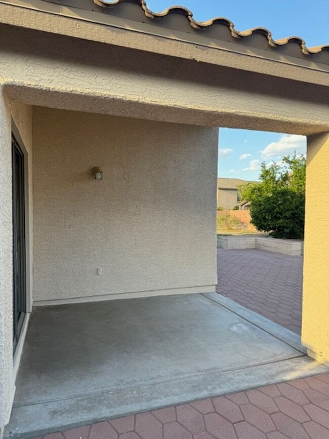Building Photo - Vail- 3 bedroom/ 2 bathroom with 3 car garage