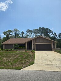 Building Photo - Gorgeous and Huge 2/2/2 in Sugarmill Woods!!!