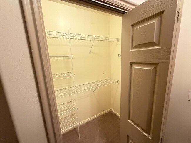 Building Photo - 1255 Wolf Hollow Ln