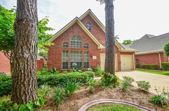 Building Photo - 46 Grants Lake Cir