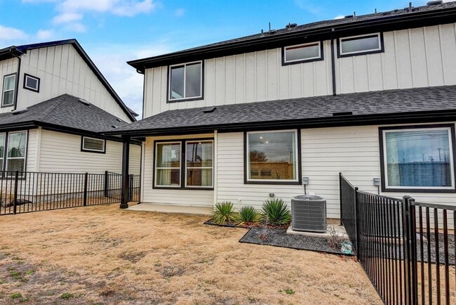 Building Photo - 2600 Gattis School Rd