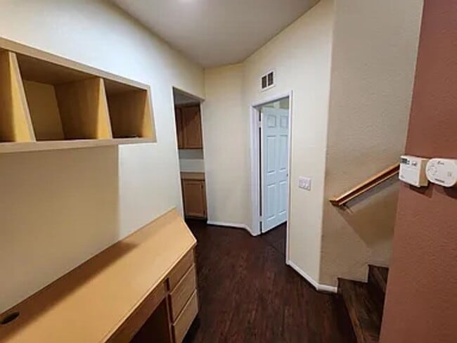 Building Photo - Updated with Pool, 3 Bd 2.5 Ba Chula Vista...