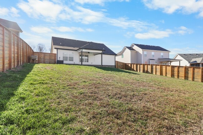 Building Photo - 513 Burgess CT