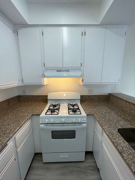 Building Photo - 11459 Collins St