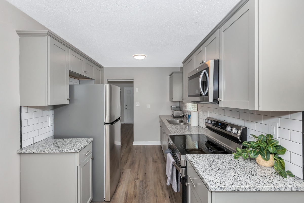 Building Photo - 2406 Shady Lane Dr NW