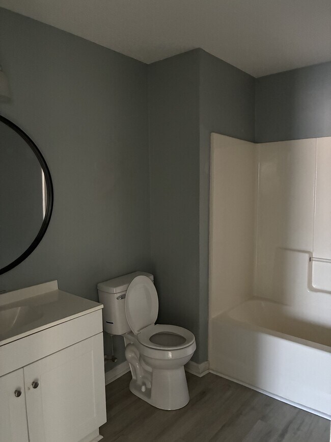 Building Photo - 112 Concord Dr