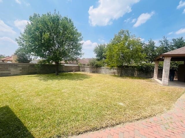 Building Photo - 3816 Winrock Dr