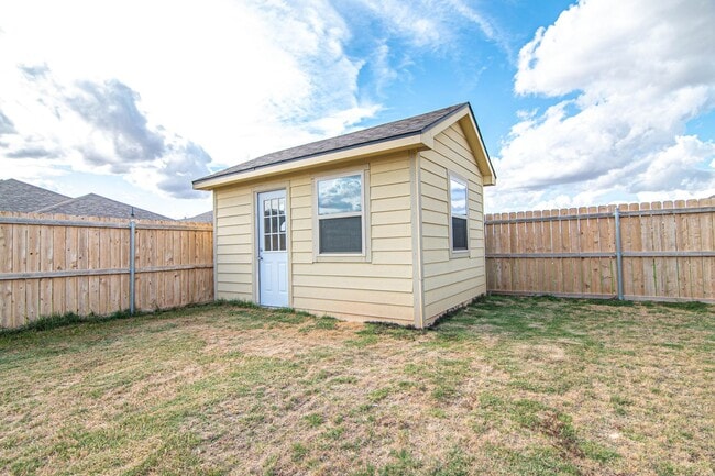 Building Photo - 6903 Tin Trl
