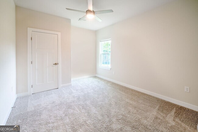 Building Photo - 105 Arborvale Dr
