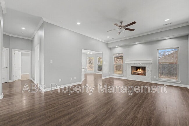 Building Photo - 1501 S Breckenridge Loop