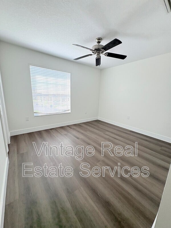 Building Photo - 8502 Gablebend Way