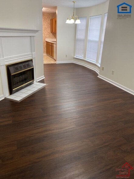 Building Photo - 306 Oriole Dr