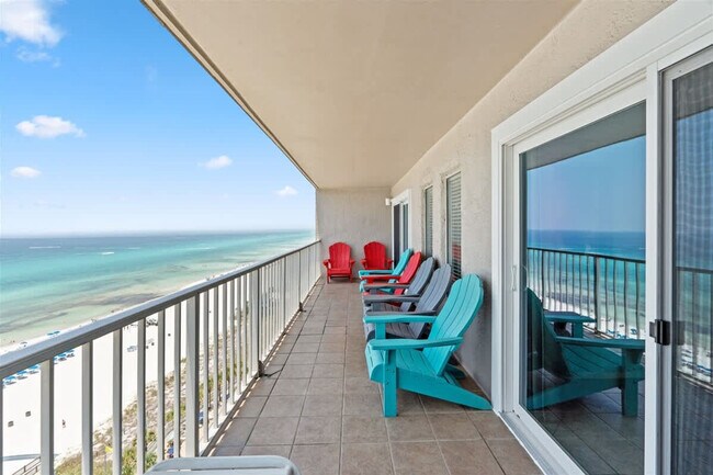 Building Photo - 8743 Thomas Dr