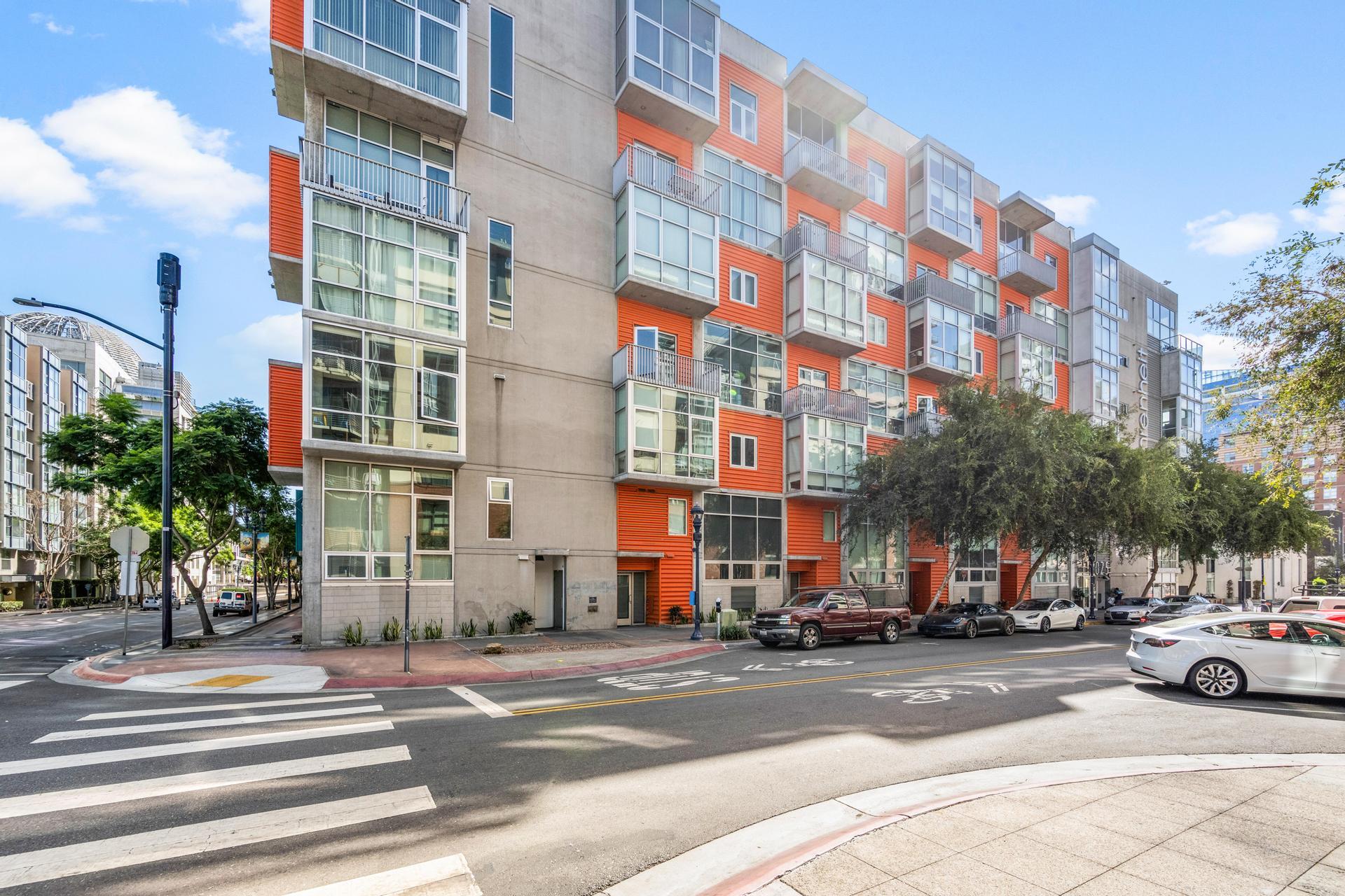 Building Photo - 1025 Island Ave