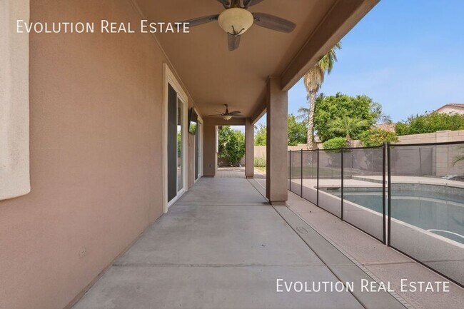 Building Photo - 3287 S Cottonwood Dr