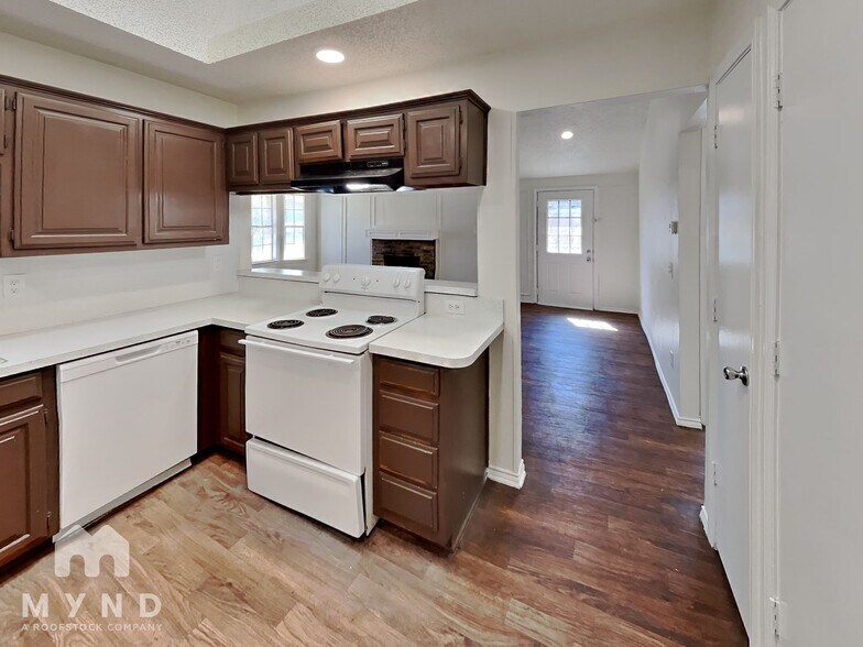 Building Photo - 11903 Garden Terrace Dr