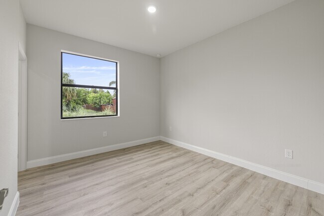 Building Photo - 3302 56th St W