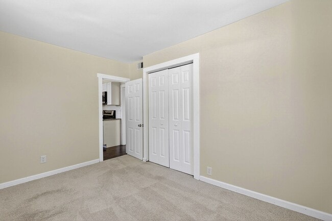 Building Photo - Move-In Ready 2BR home – fully renovated, updated roof & HVAC, *OPEN HOUSE 3/29/26 330PM-430PM *