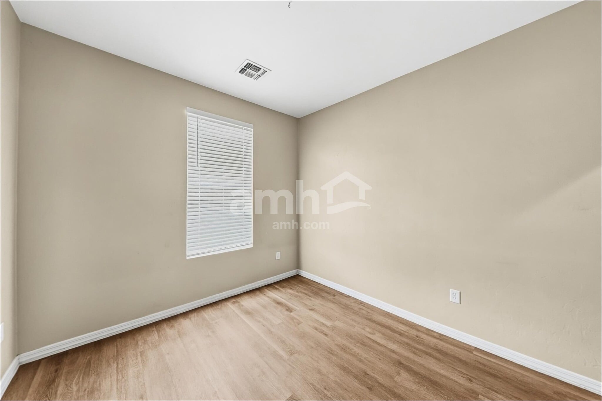 Building Photo - 8280 W Redshank Dr