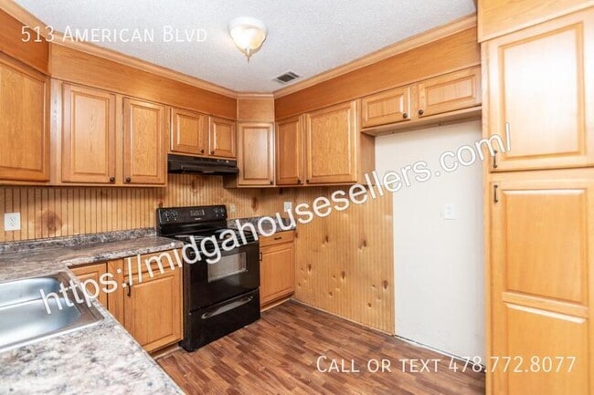 Building Photo - 513 American Blvd