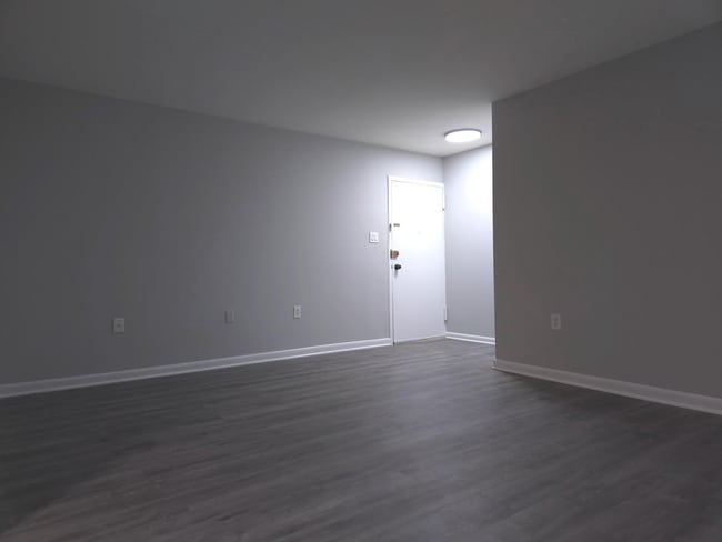 Building Photo - 12209 Braxfield Ct