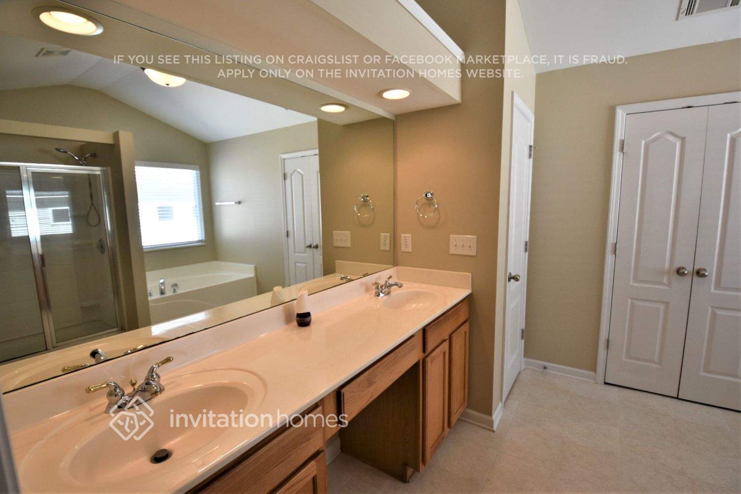 Building Photo - 610 Simonton Crest Dr SE