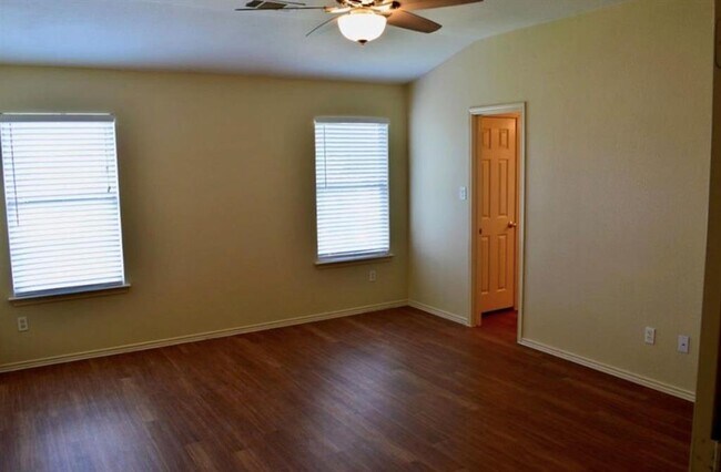 Building Photo - 14208 Sumatra Ln