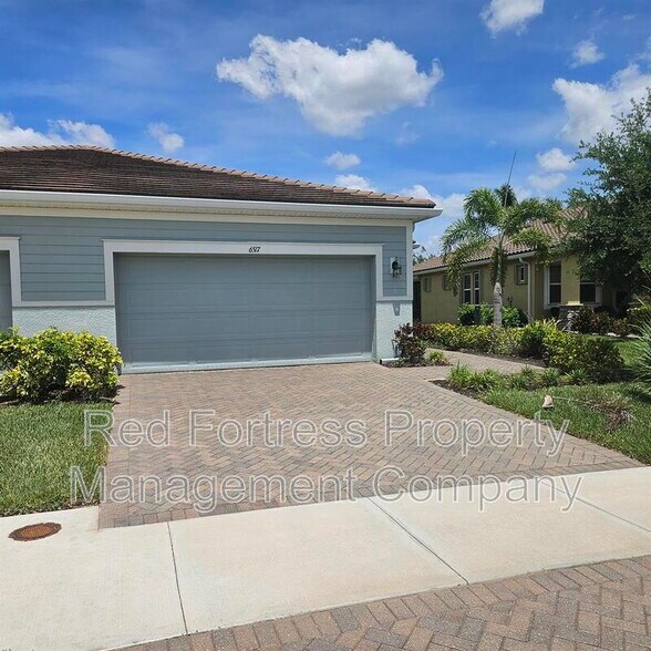 Building Photo - 6517 Good Life St