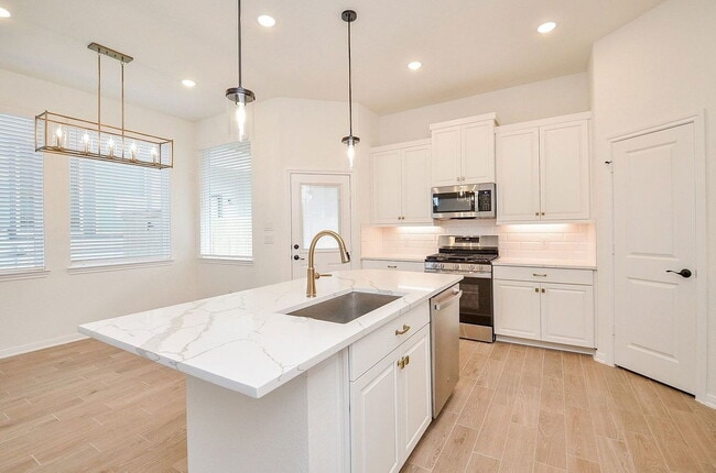 Building Photo - 130 W Coralburst Lp