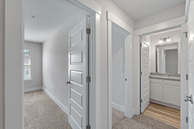 Building Photo - 9483 Nature Crk Cir