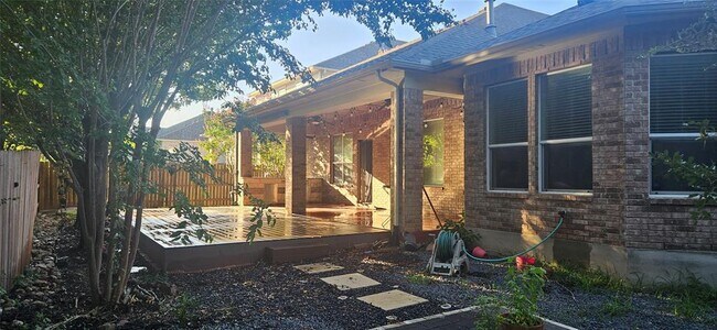 Building Photo - 116 Azimuth Dr