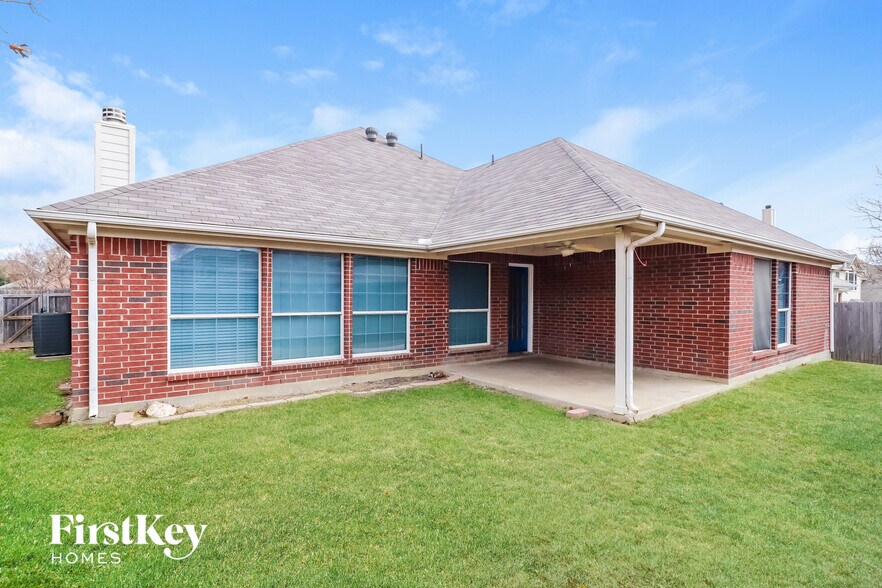 Building Photo - 1009 Sycamore St