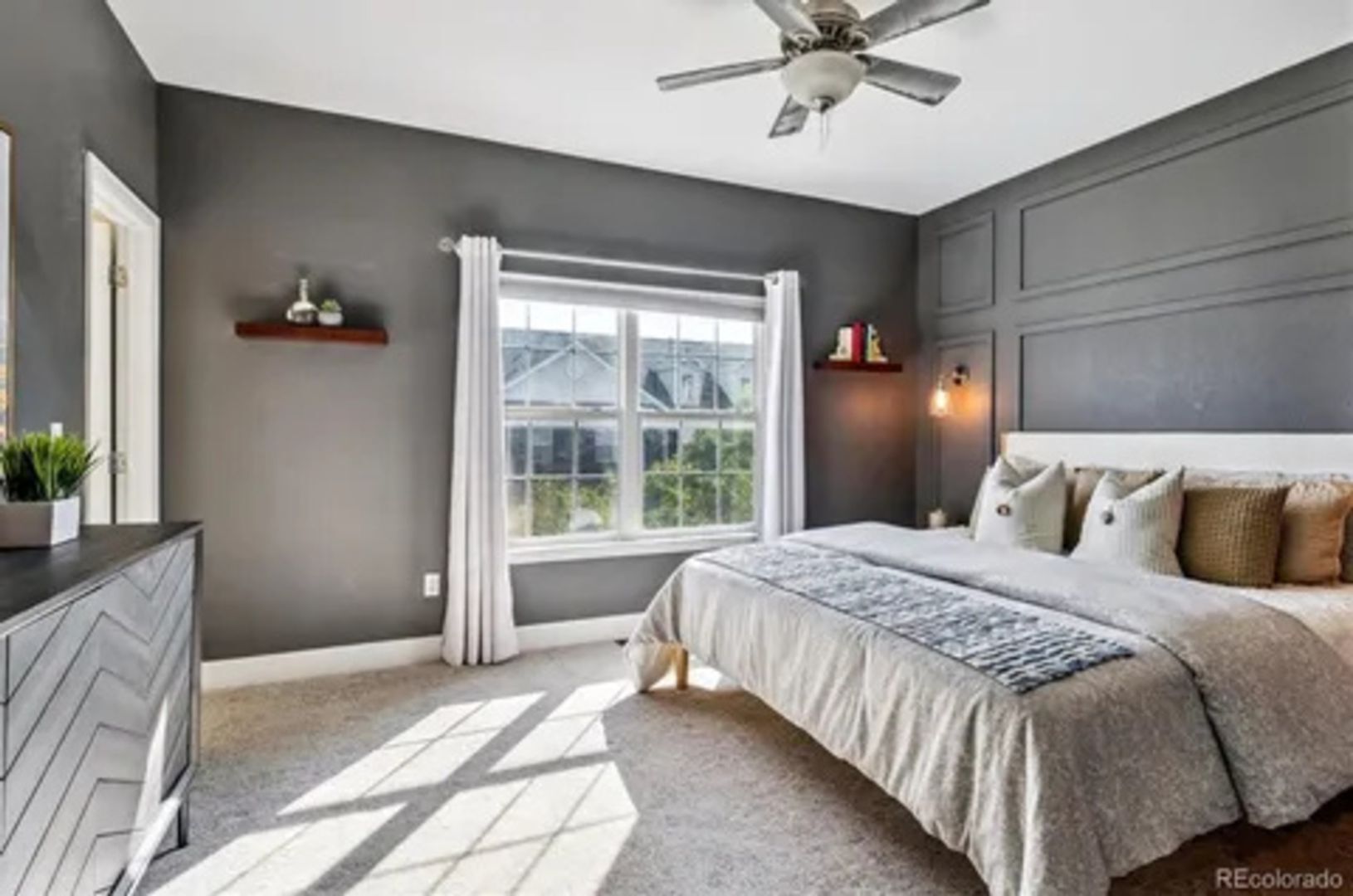 Building Photo - 3751 S Dayton St